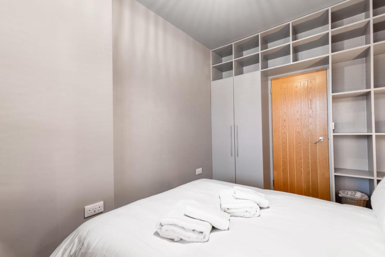 Lovely 2-Bed Apartment - Hosted By Guestready Londra Dış mekan fotoğraf